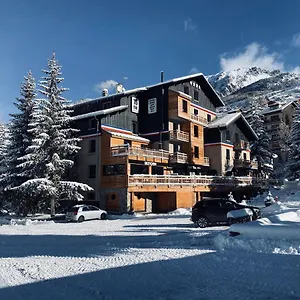 Hotel 16 | 150 Montagne & Spa Nuxe, Vars (Hautes-Alpes)